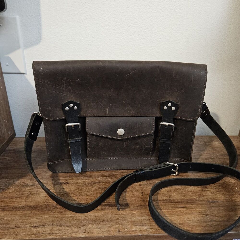 Brown Leather Motorcycle/Military Bag. Nice Thick Leather Great For Men. Euc